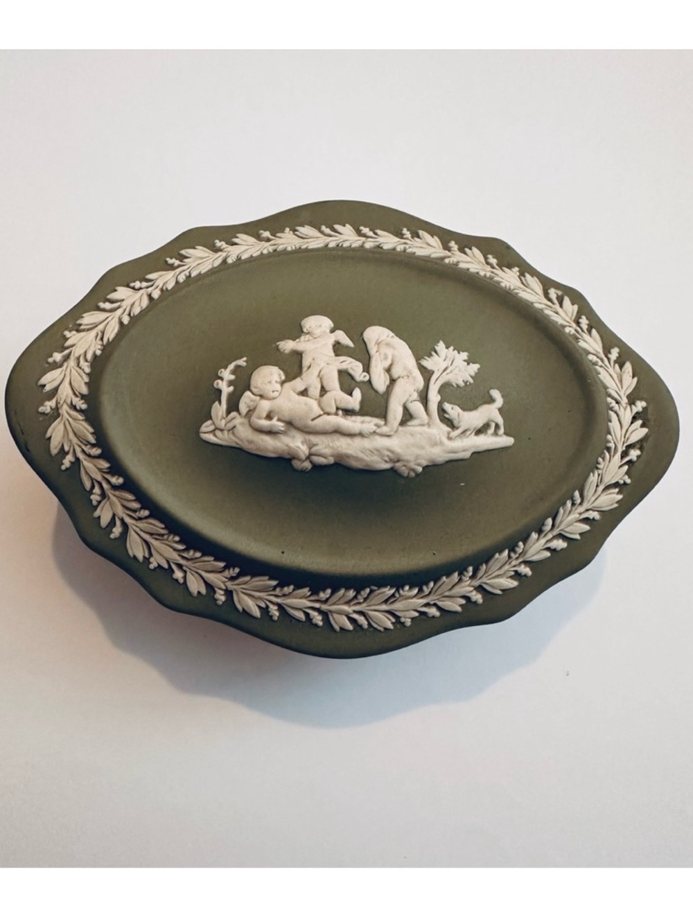 Wedgwood | Decor | Wedgwood Jasperware Trinket Box | Celadon & Cream